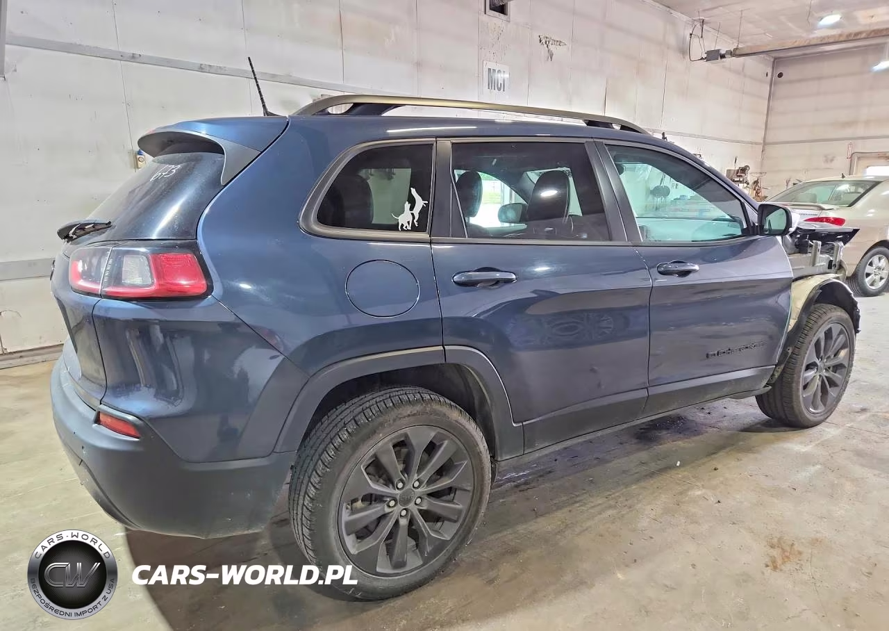 2021 Jeep Cherokee Latitude Lux VIN:1C4PJMMNXMD106480 - 3