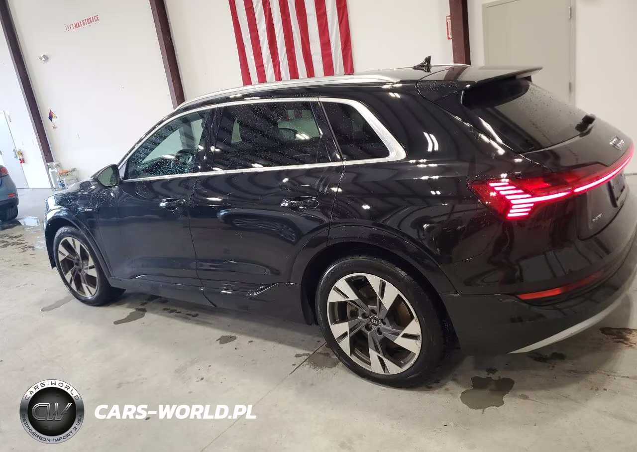 2021 Audi E-Tron Premium VIN:WA1AAAGE9MB027467 - 2