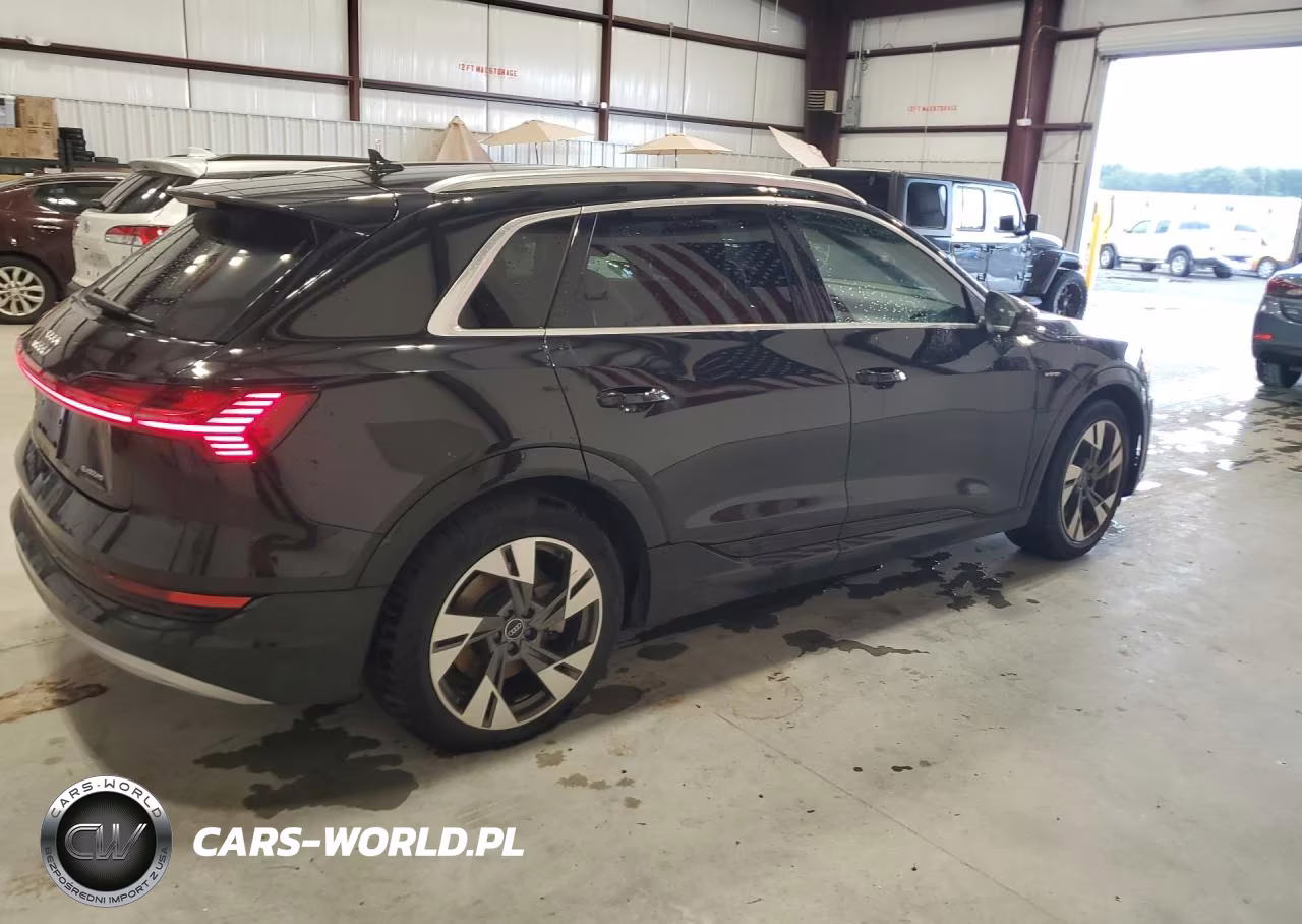 2021 Audi E-Tron Premium VIN:WA1AAAGE9MB027467 - 3