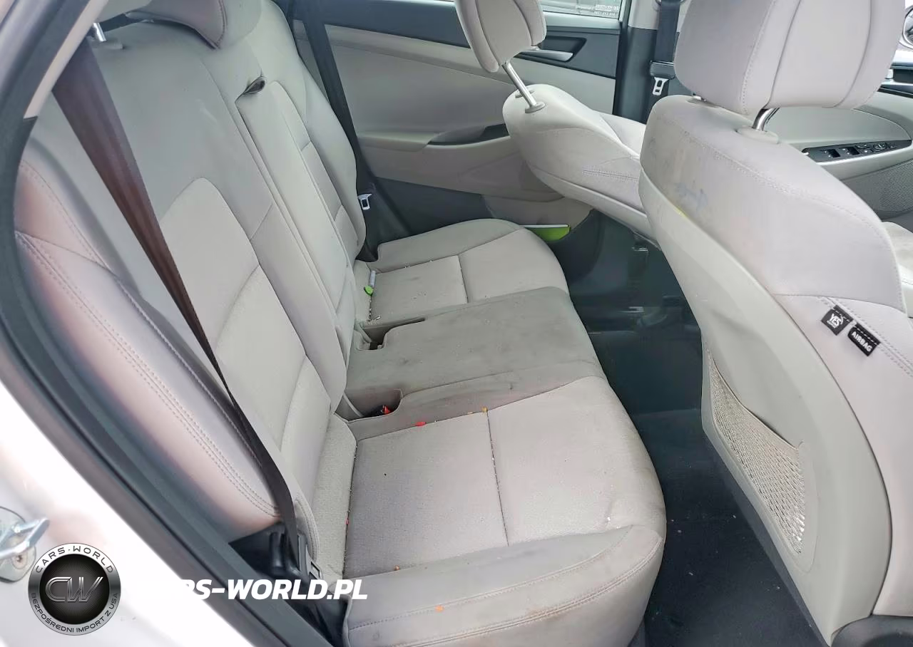 2018 Hyundai Tucson Value VIN:KM8J3CA23JU665882 - 11