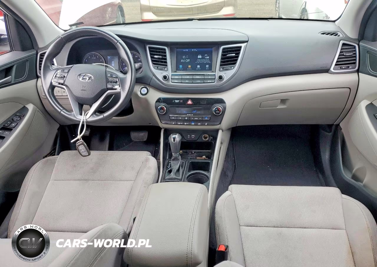 2018 Hyundai Tucson Value VIN:KM8J3CA23JU665882 - 8