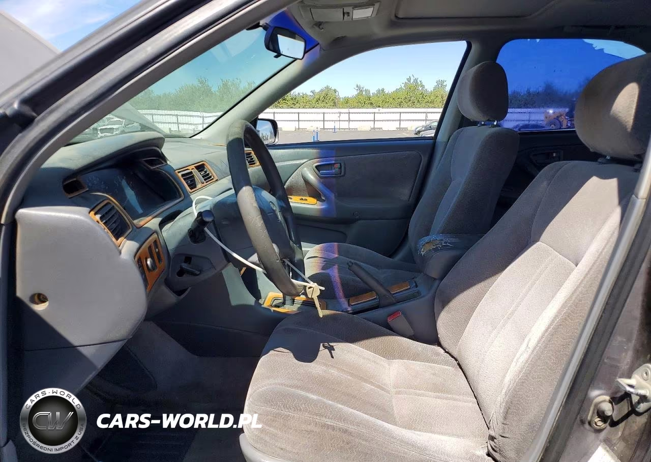1997 Toyota Camry Le VIN:JT2BG22K4V0005684 - 7