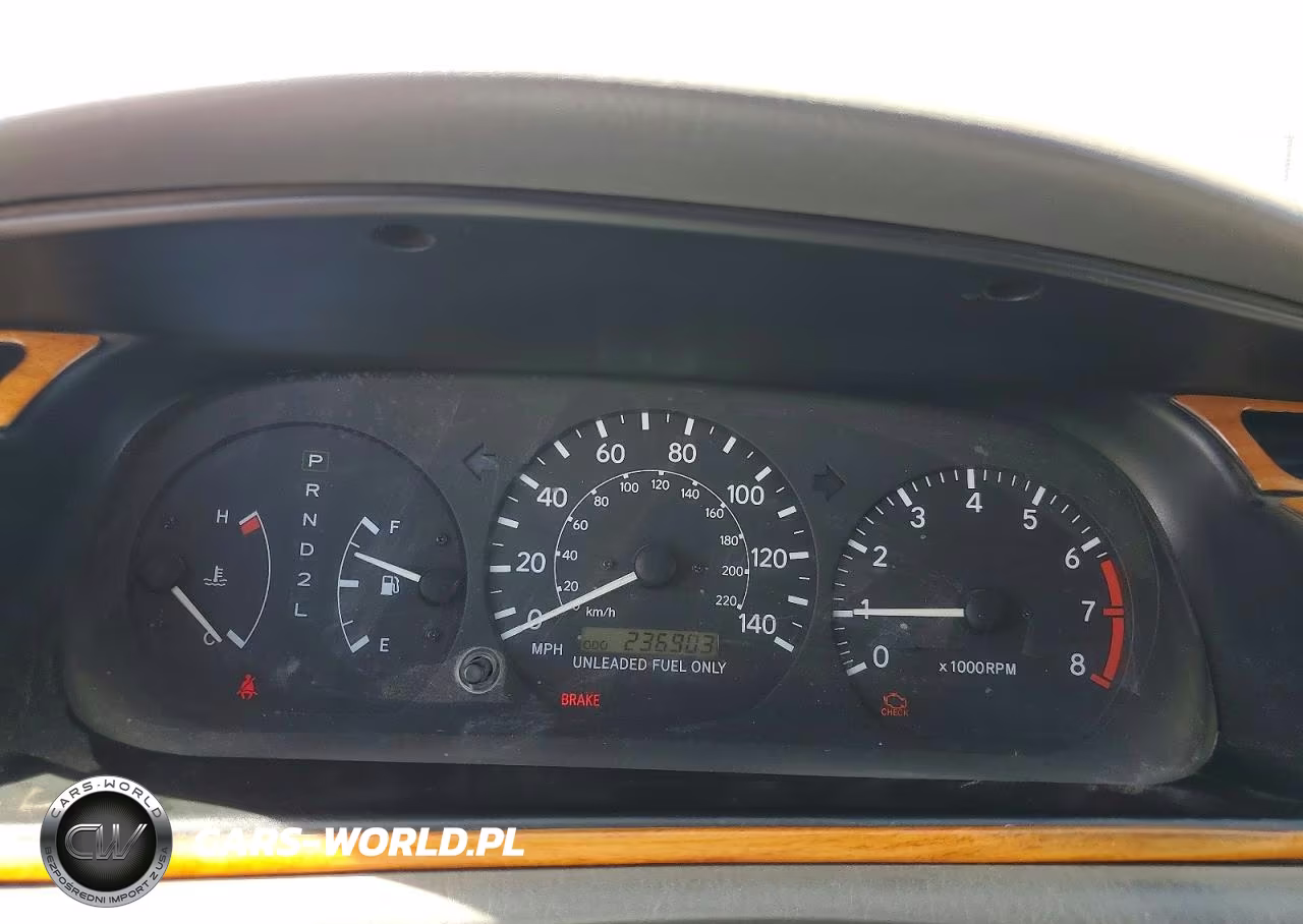 1997 Toyota Camry Le VIN:JT2BG22K4V0005684 - 9