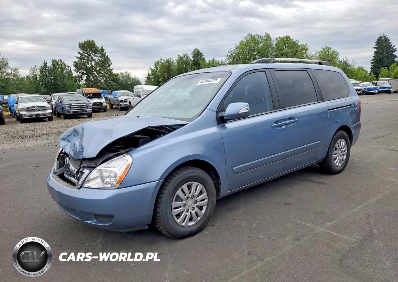 2012 Kia Sedona Lx