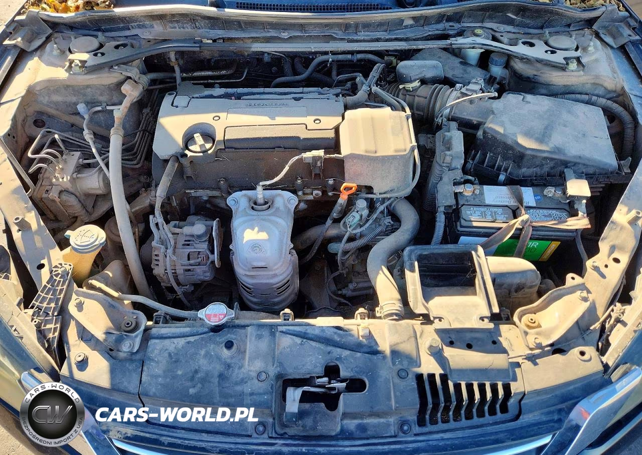 2015 Honda Accord Sport VIN:1HGCR2E57FA196588 - 11