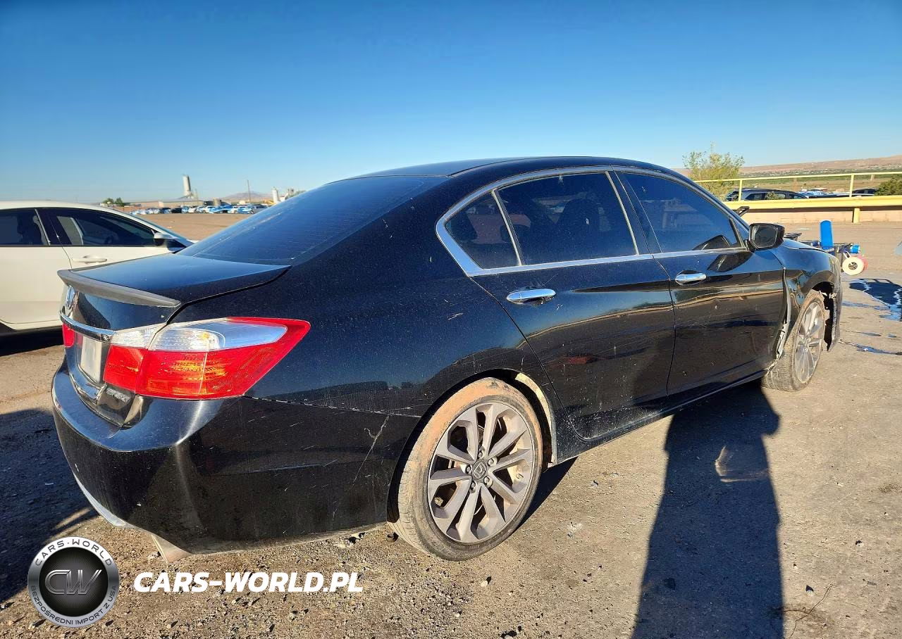 2015 Honda Accord Sport VIN:1HGCR2E57FA196588 - 3