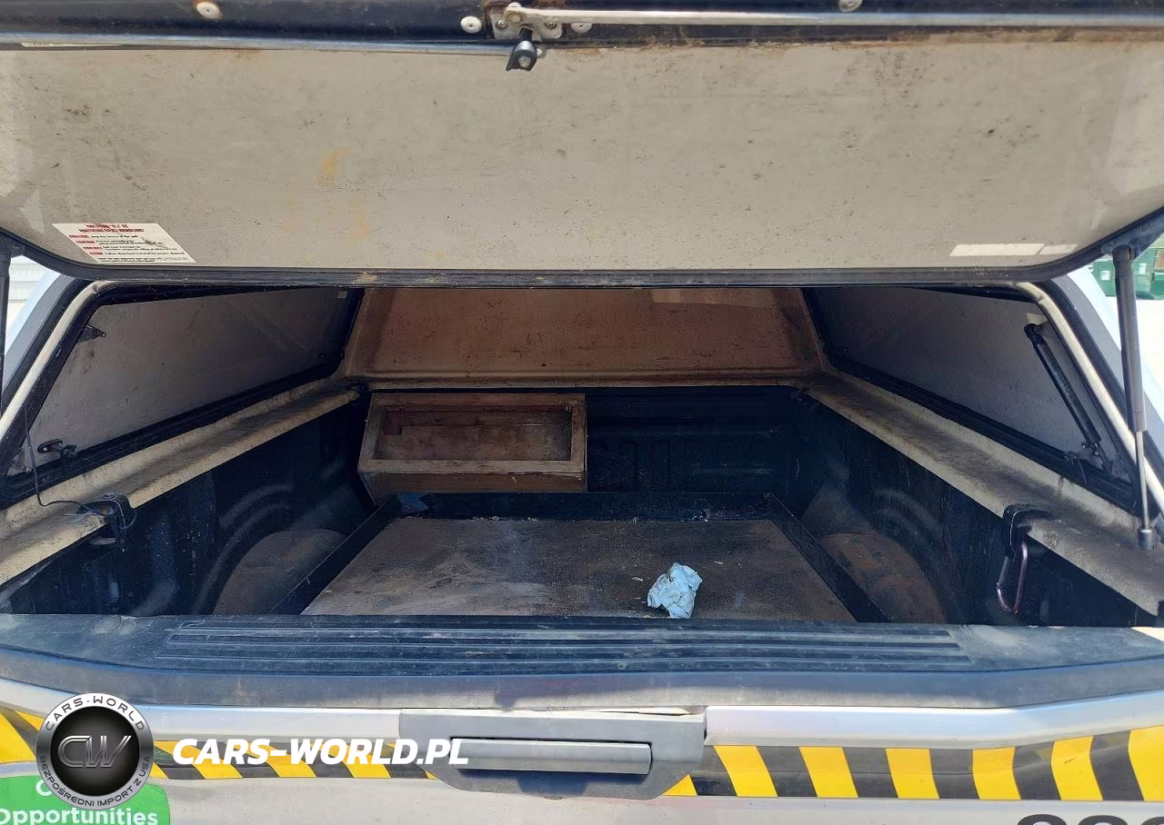 2020 Ford F150 VIN:1FTMF1C56LFA73968 - 10