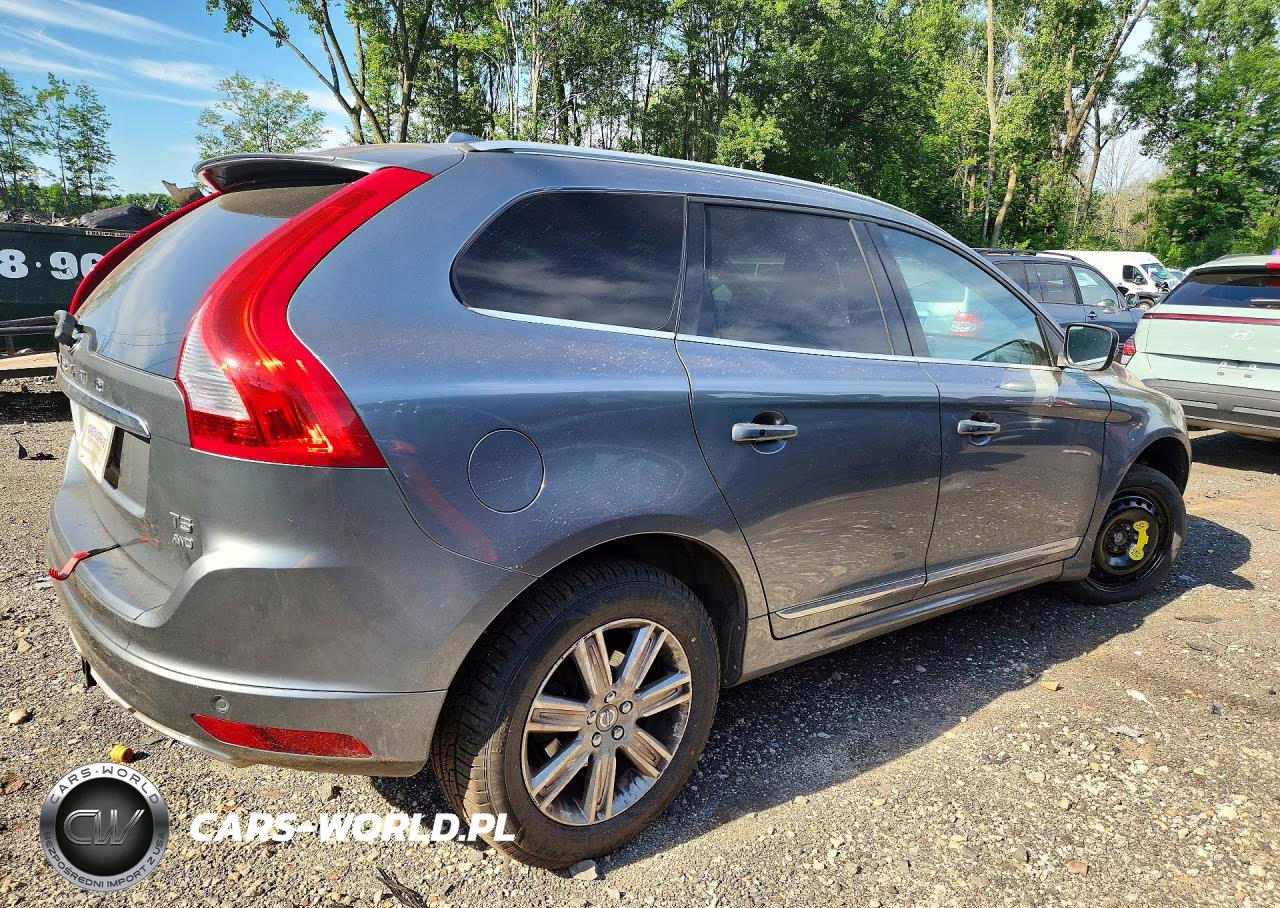 2017 Volvo Xc60 T5 Inscription VIN:YV440MRU2H2082289 - 3