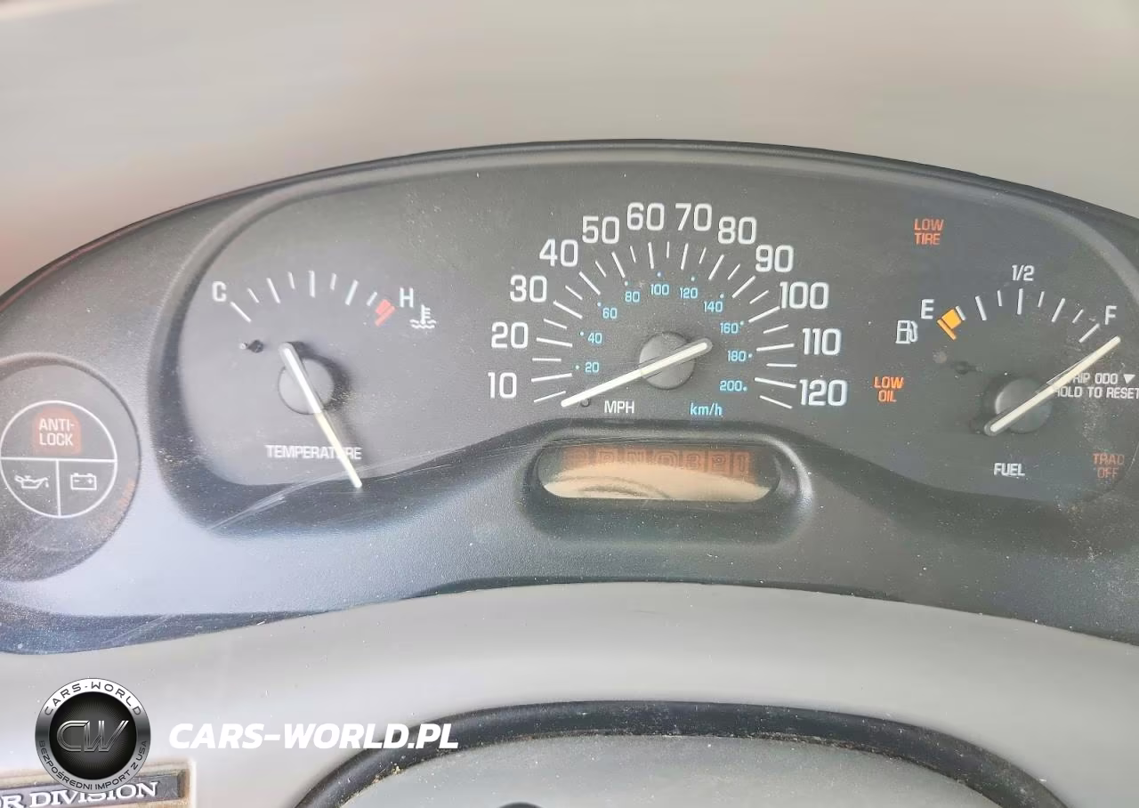 2000 Buick Century Custom VIN:2G4WS52J3Y1347552 - 9