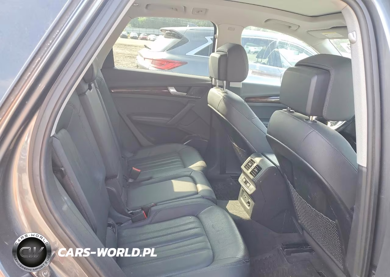2020 Audi Q5 Premium Plus VIN:WA1BNAFY3L2045224 - 10