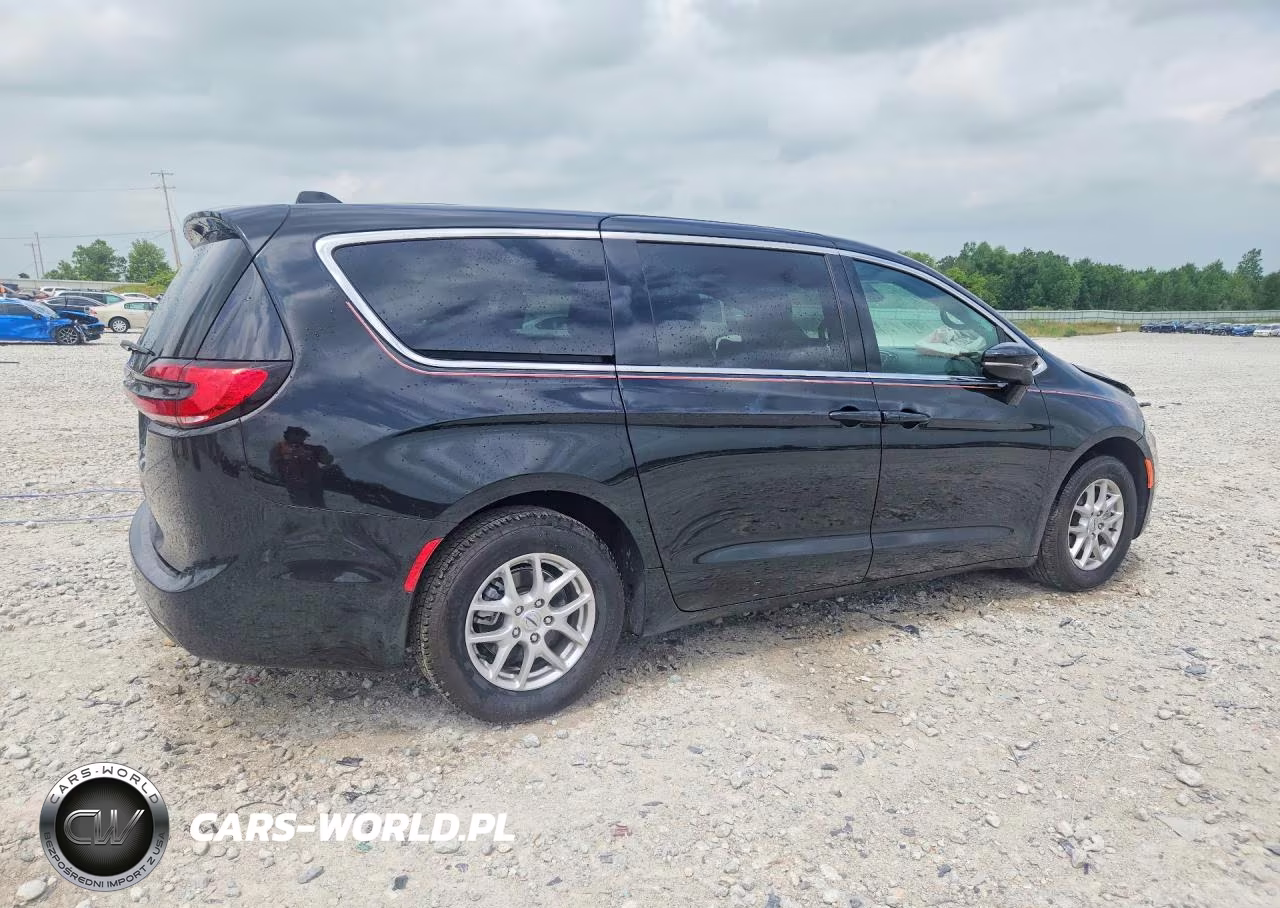 2025 Chrysler Pacifica Select VIN:2C4RC1BG2SR539193 - 3
