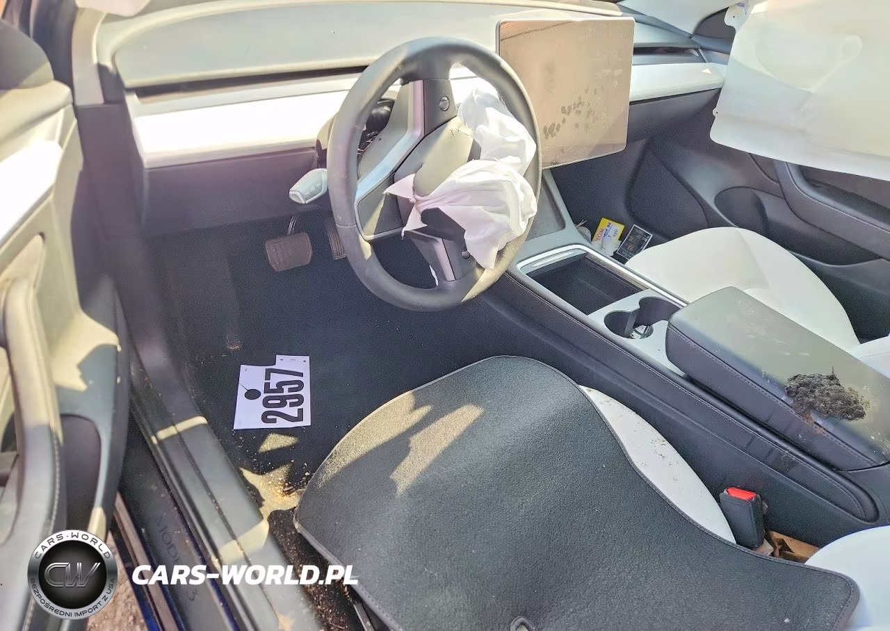2023 Tesla Model 3 VIN:5YJ3E1EB9PF632781 - 8