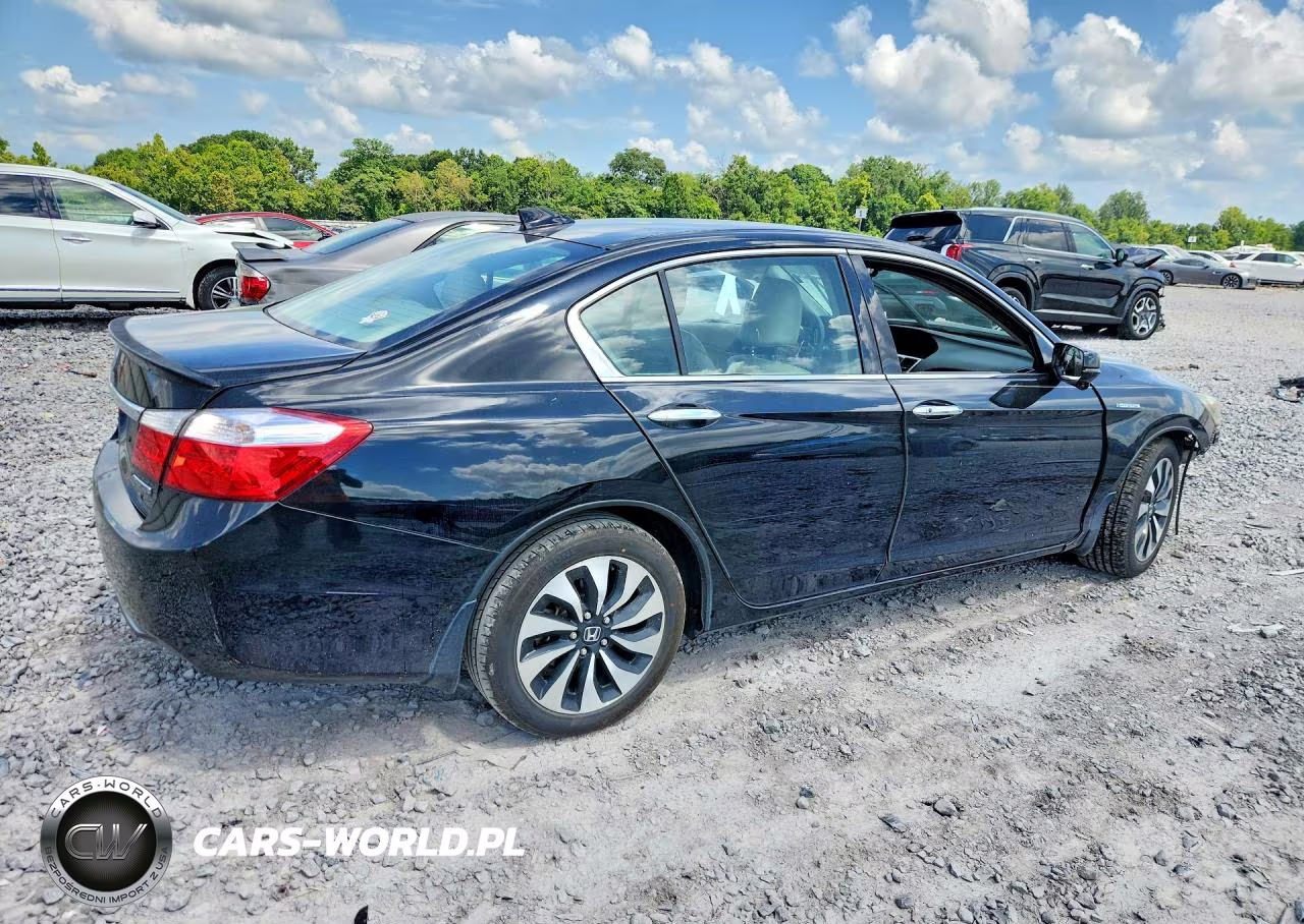 2015 Honda Accord Hybrid VIN:1HGCR6F34FA010767 - 3