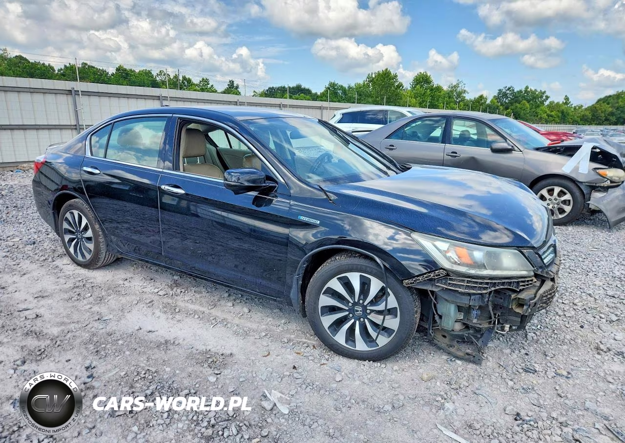 2015 Honda Accord Hybrid VIN:1HGCR6F34FA010767 - 4