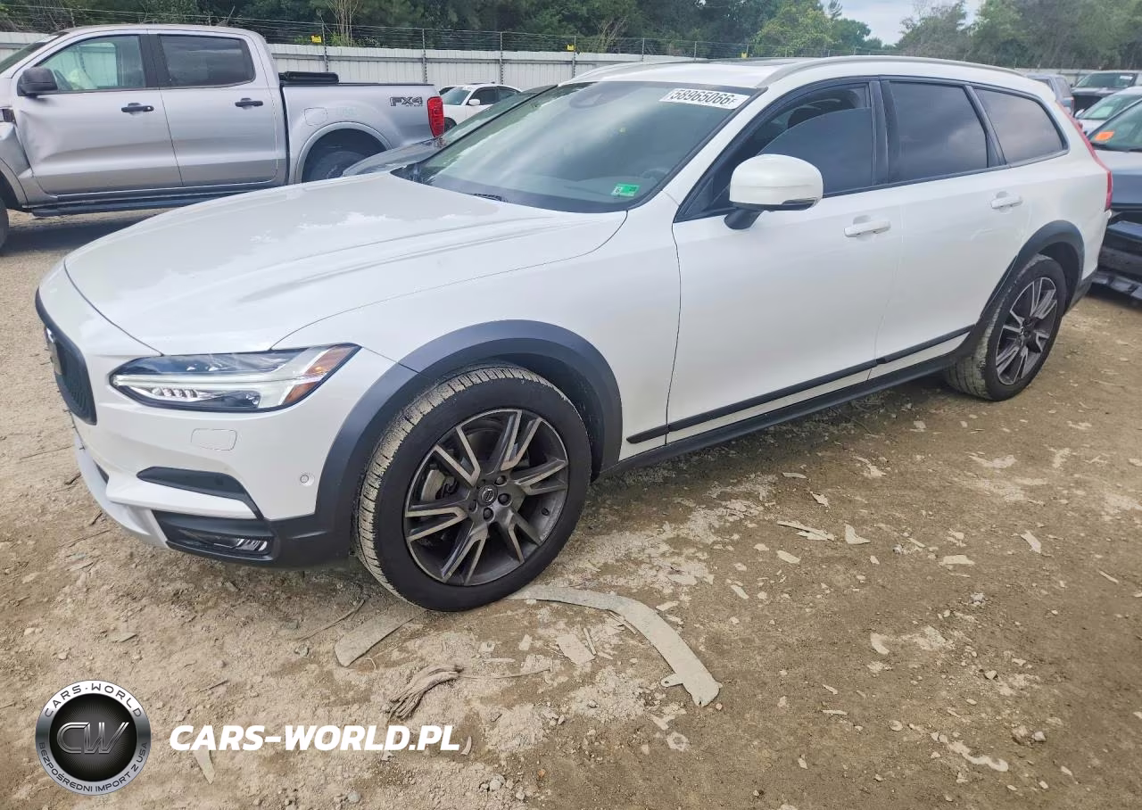 2017 Volvo V90 Cross Country T6 Inscription