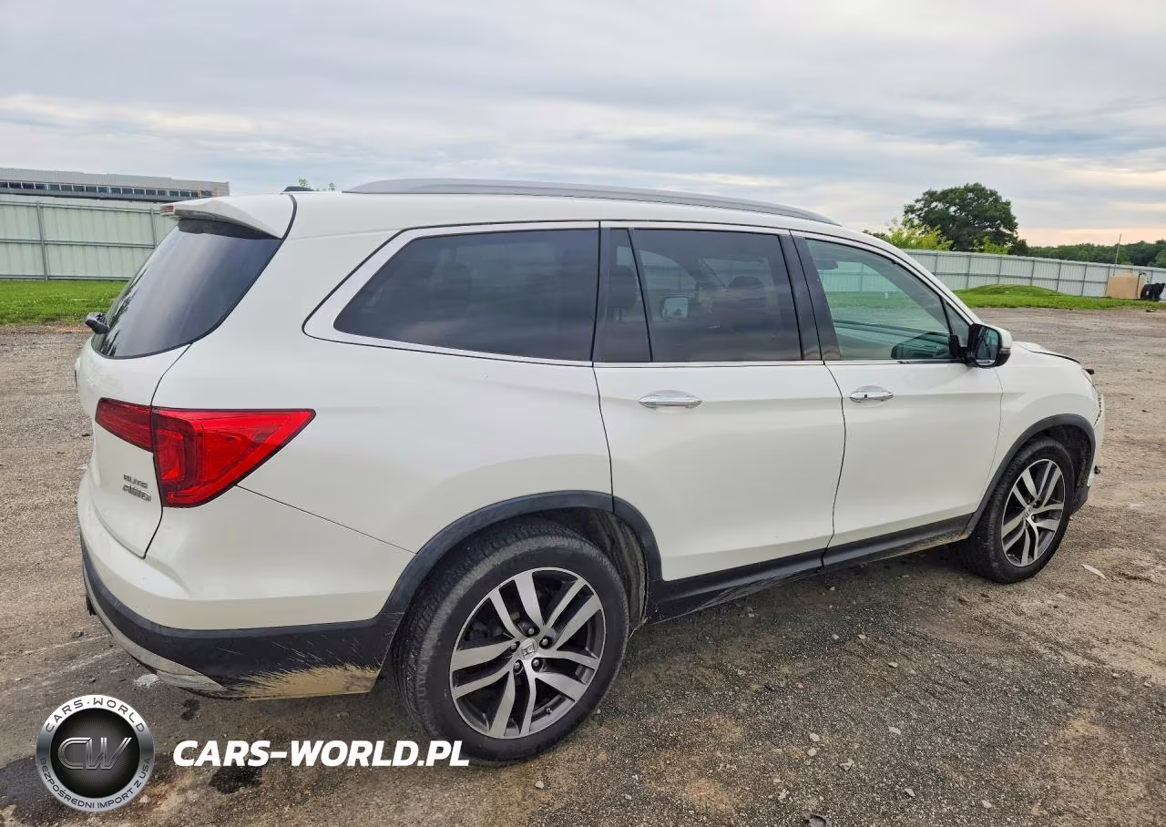 2016 Honda Pilot Elite VIN:5FNYF6H03GB057992 - 3