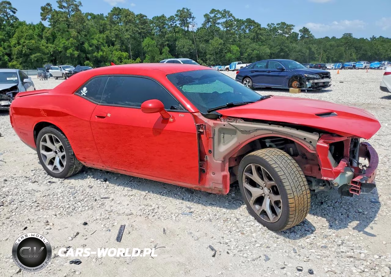 2015 Dodge Challenger Sxt Plus VIN:2C3CDZBG3FH811638 - 4