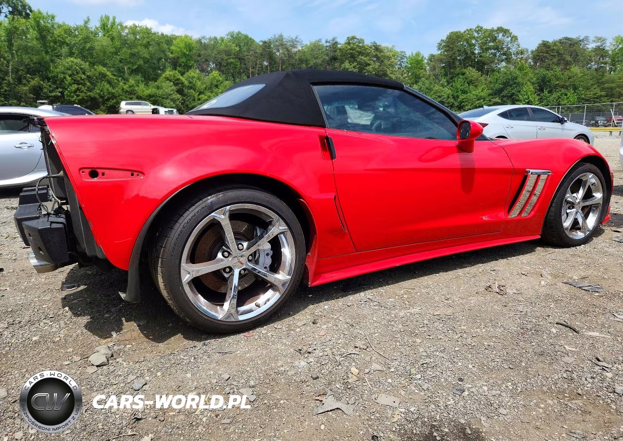 2011 Chevrolet Corvette Grand Sport VIN:1G1YW3DW7B5108941 - 3