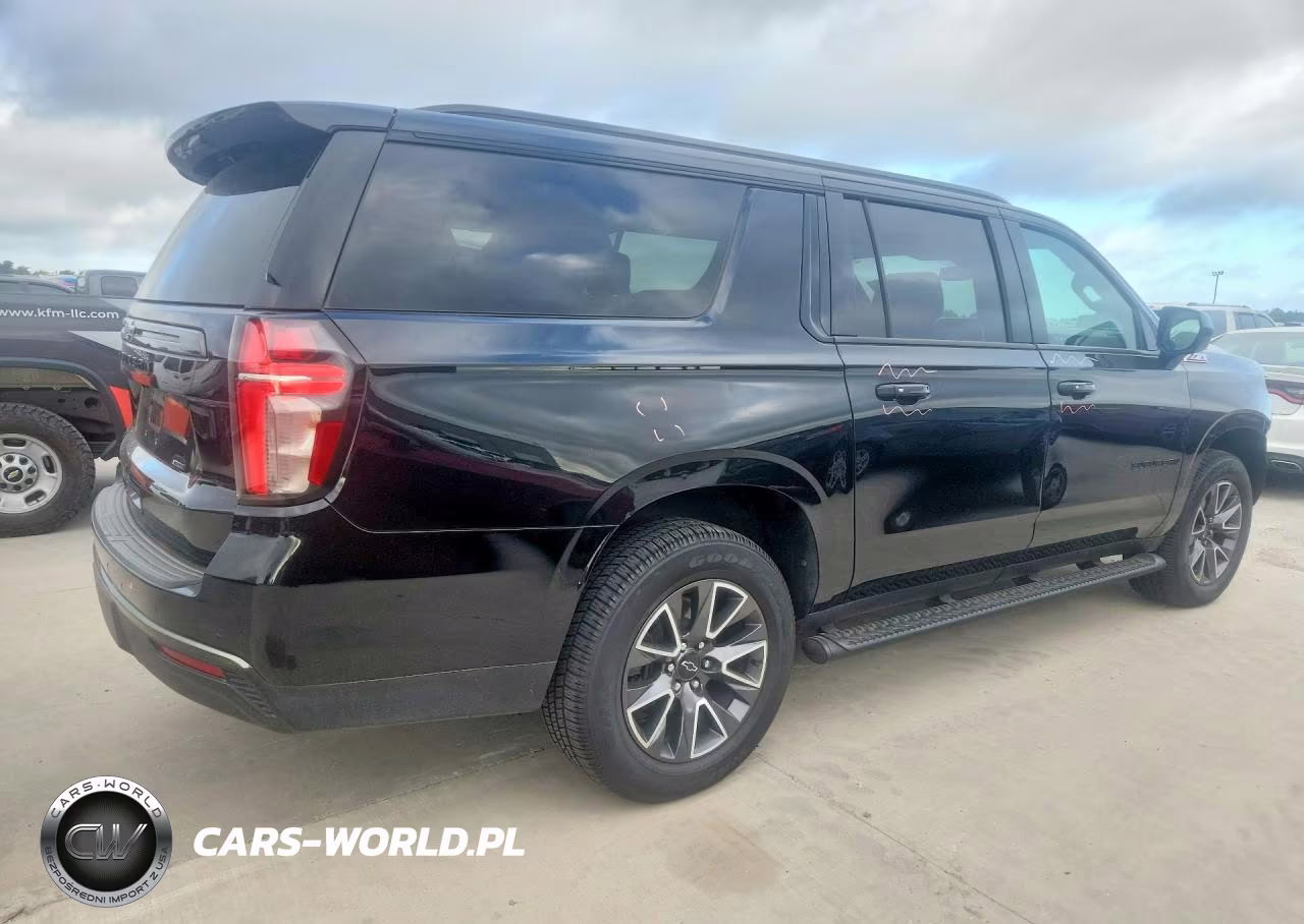 2022 Chevrolet Suburban K1500 Z71 VIN:1GNSKDKD0NR228763 - 3