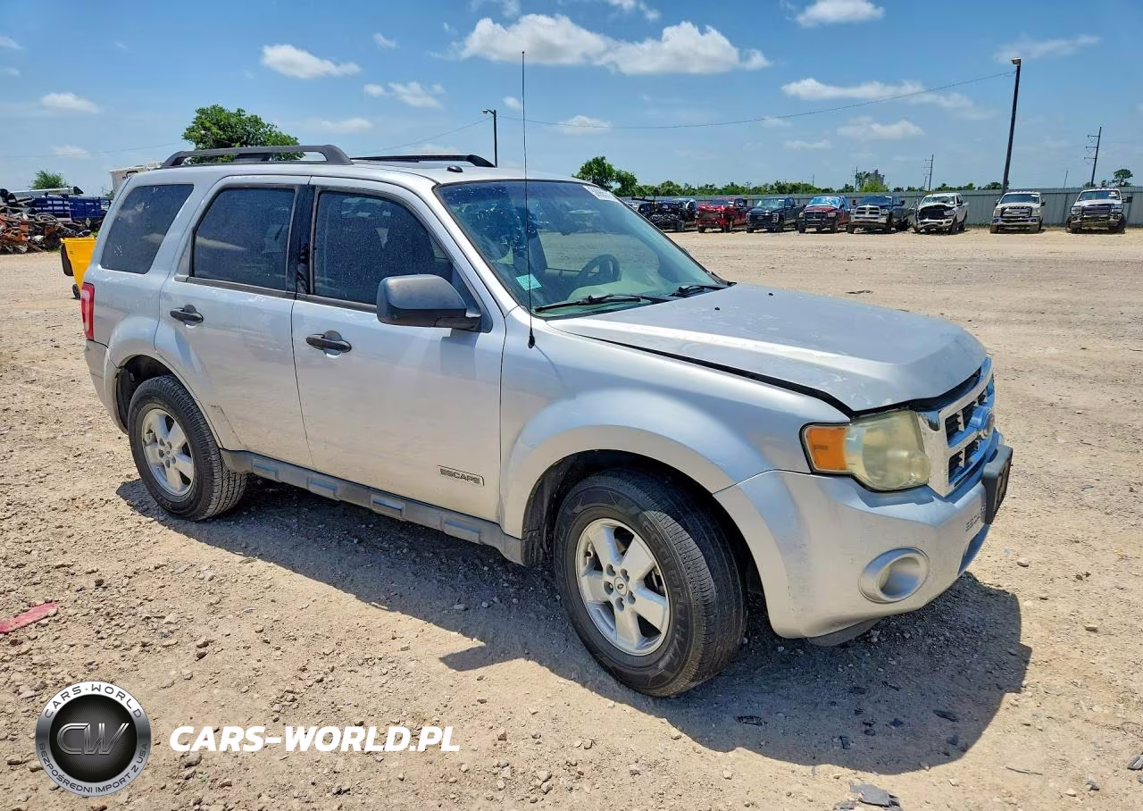 2008 Ford Escape Xlt VIN:1FMCU03Z98KA72421 - 4