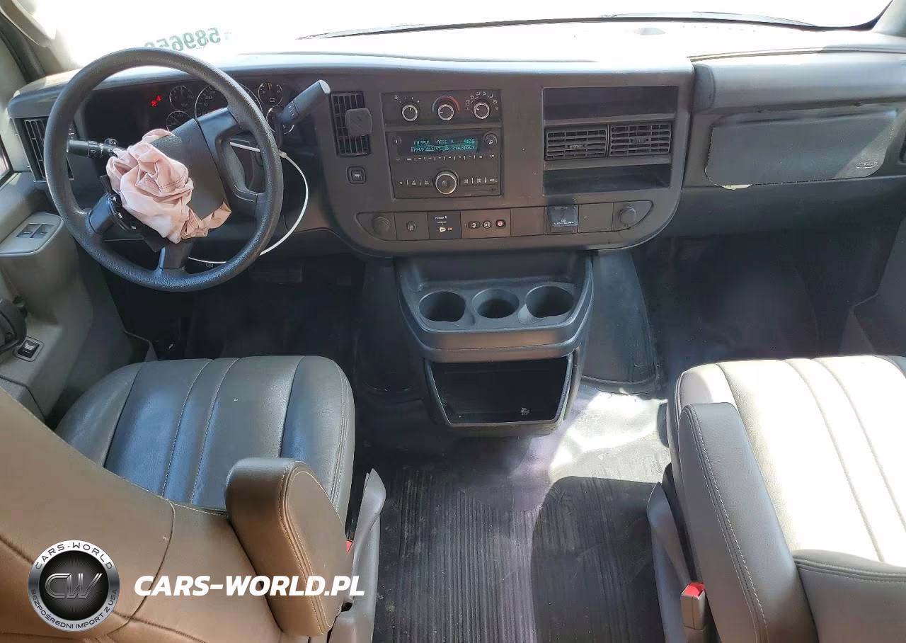 2016 Chevrolet Express G2500 VIN:1GCWGAFF1G1136049 - 8