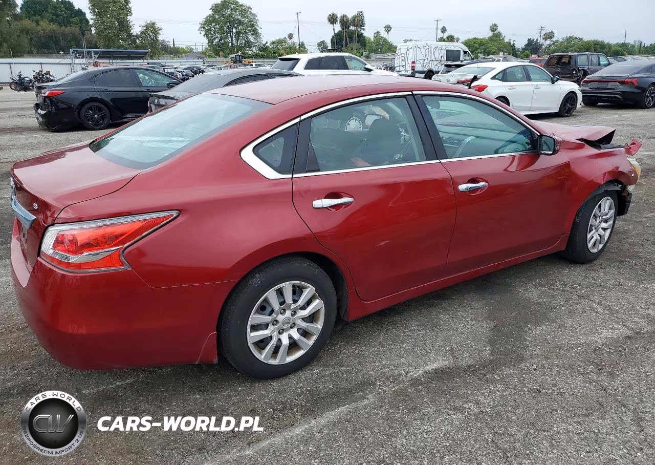 2015 Nissan Altima 2.5 S VIN:1N4AL3AP0FC134786 - 3