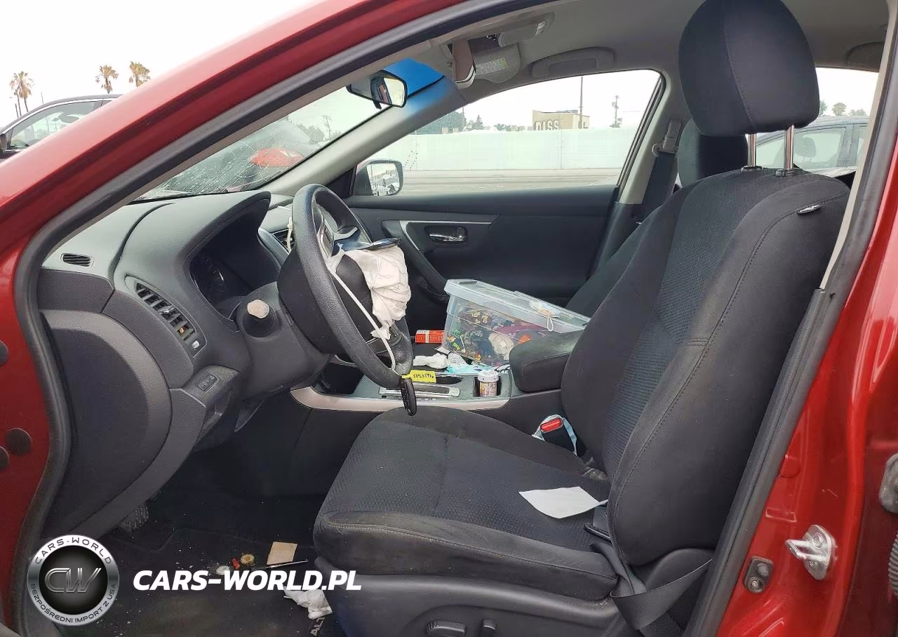 2015 Nissan Altima 2.5 S VIN:1N4AL3AP0FC134786 - 7