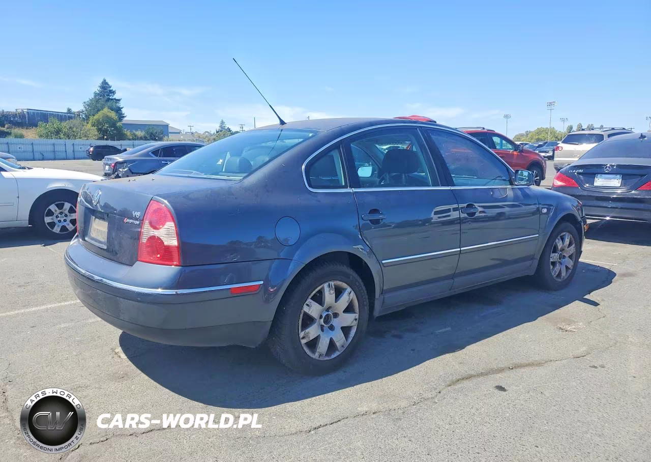 2003 Volkswagen Passat Glx 4Motion VIN:WVWTH63B53P185065 - 3