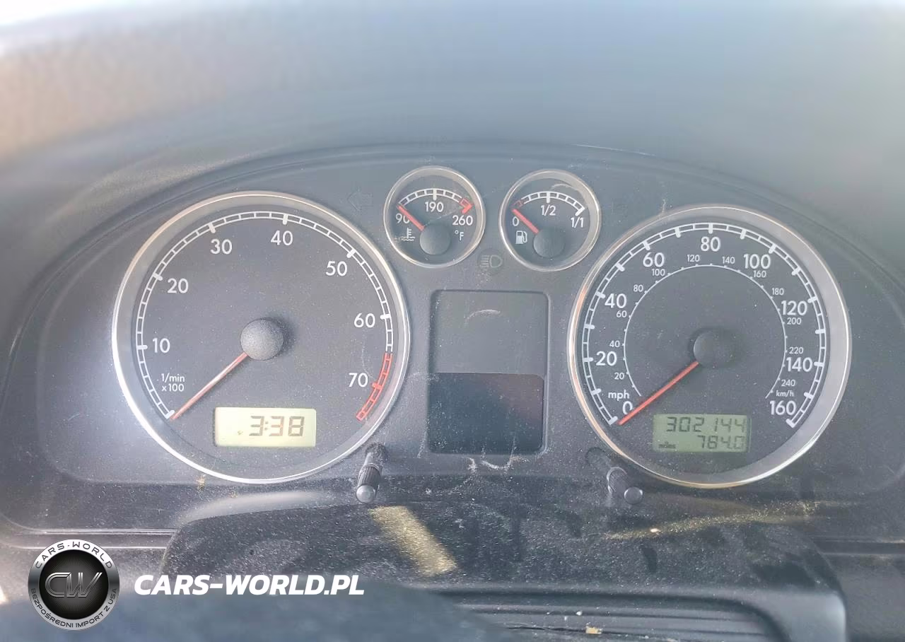 2003 Volkswagen Passat Glx 4Motion VIN:WVWTH63B53P185065 - 9
