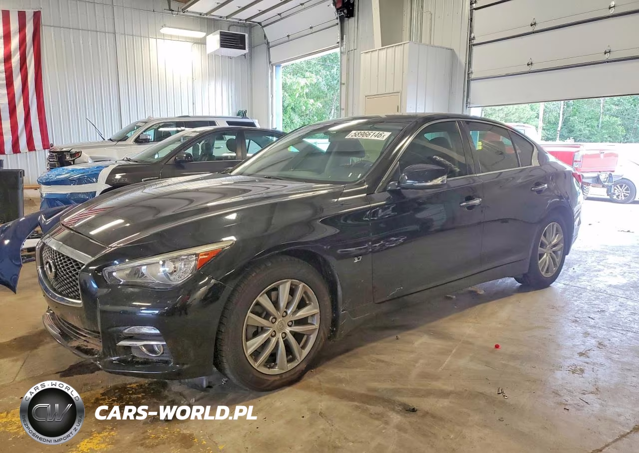 2015 Infiniti Q50 Base