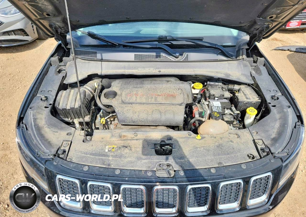 2018 Jeep Compass Latitude VIN:3C4NJDBB5JT373354 - 11