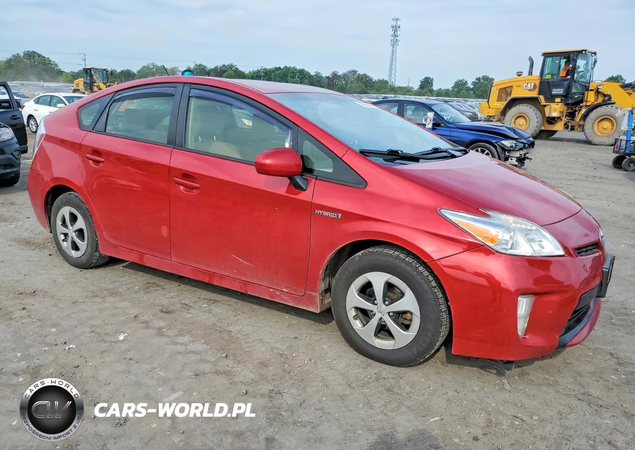 2014 Toyota Prius Three VIN:JTDKN3DU7E0370488 - 4