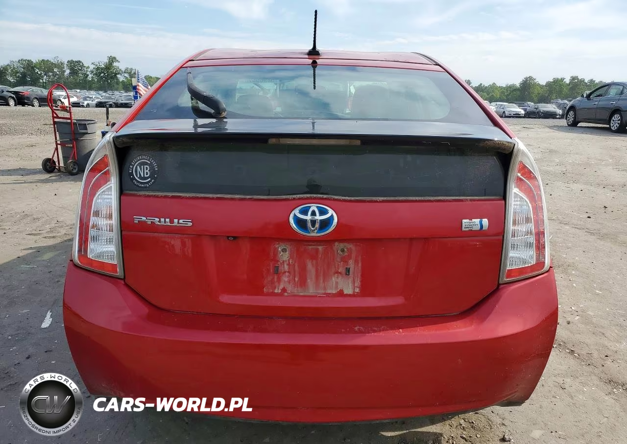 2014 Toyota Prius Three VIN:JTDKN3DU7E0370488 - 6