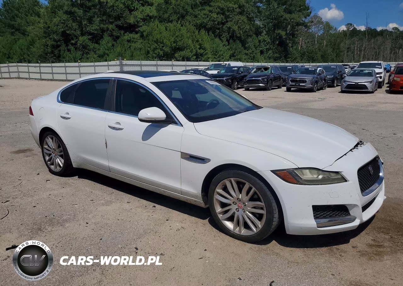 2016 Jaguar Xf Prestige VIN:SAJBE4BV9GCY10991 - 4