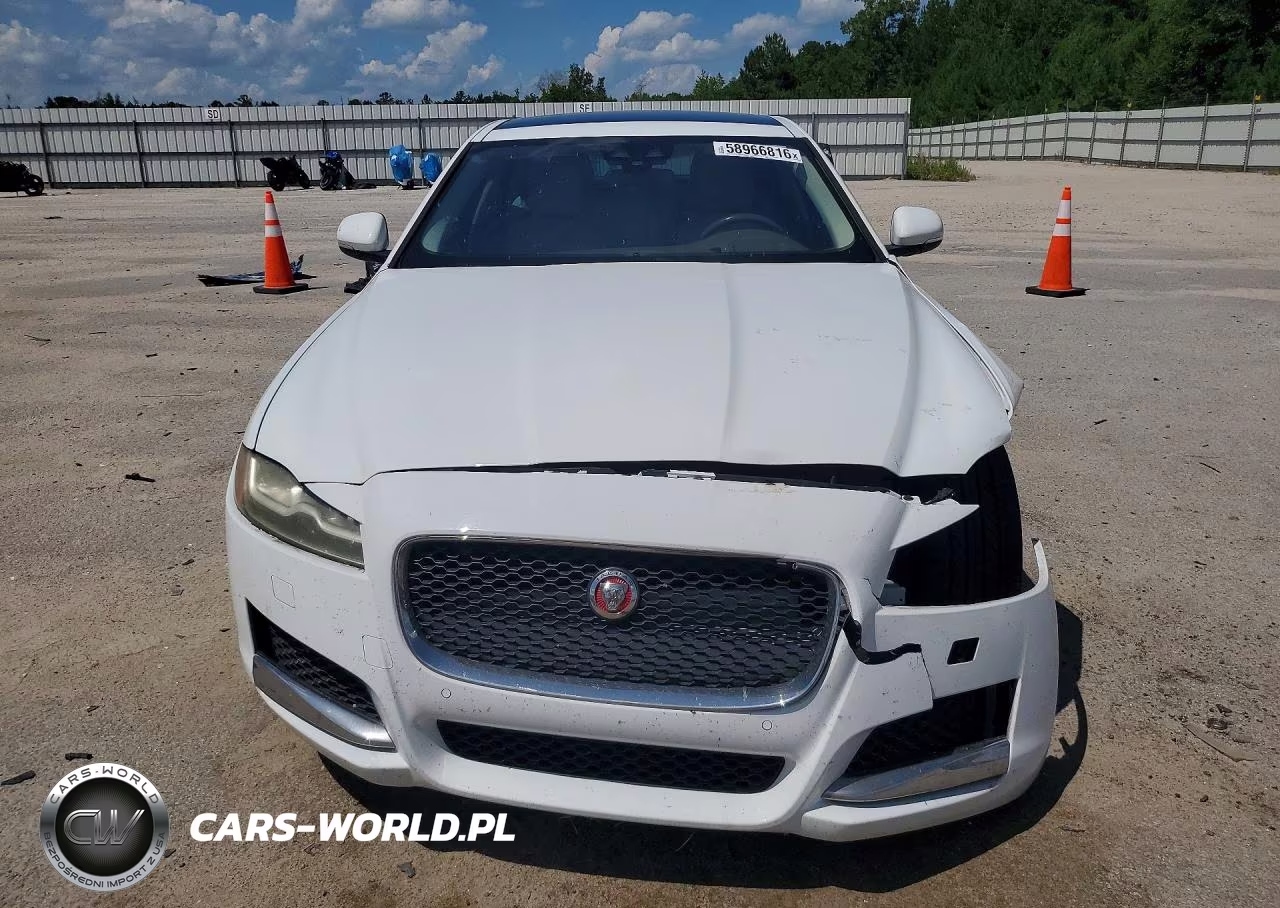 2016 Jaguar Xf Prestige VIN:SAJBE4BV9GCY10991 - 5