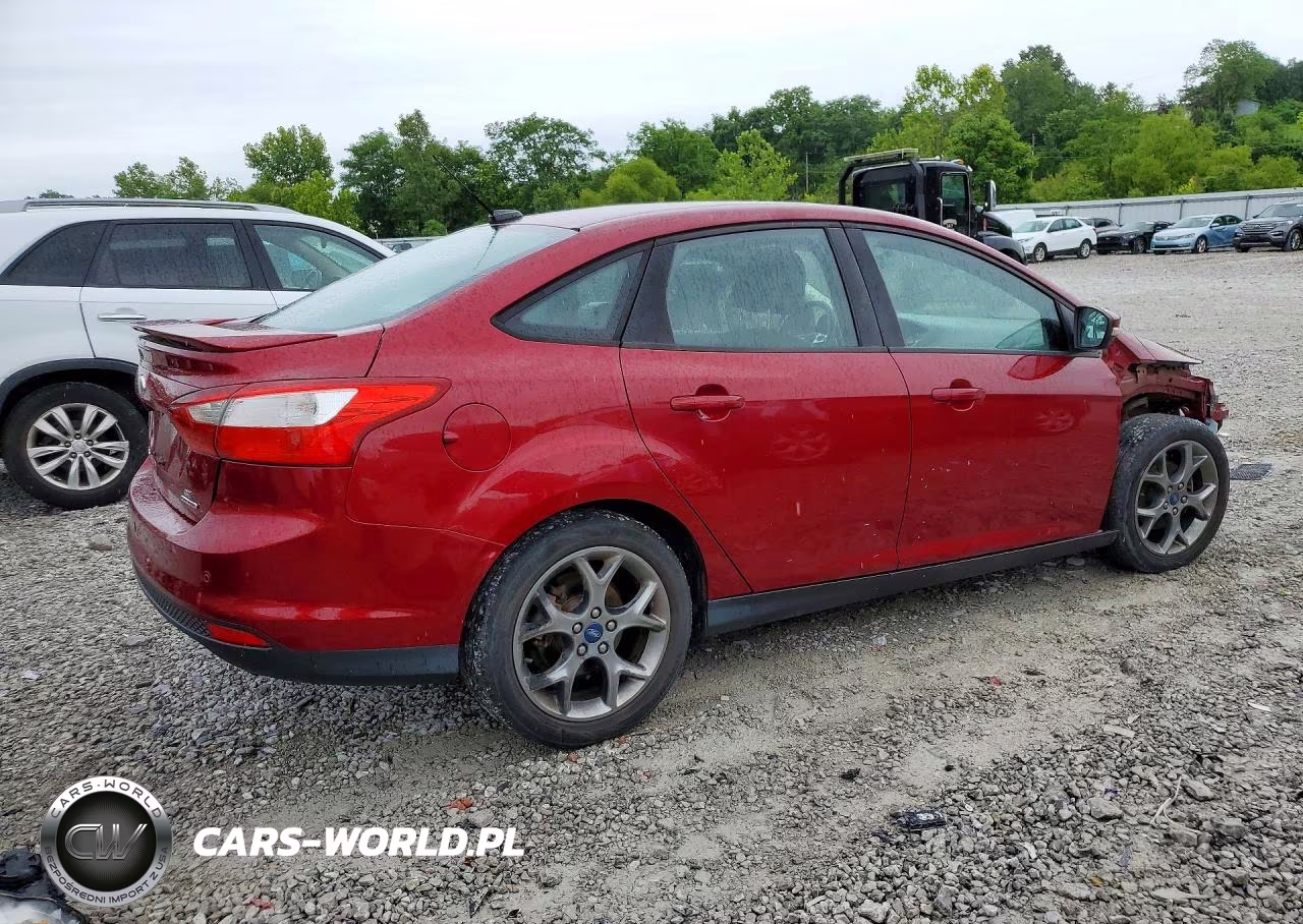 2013 Ford Focus Se VIN:1FADP3F23DL114088 - 3