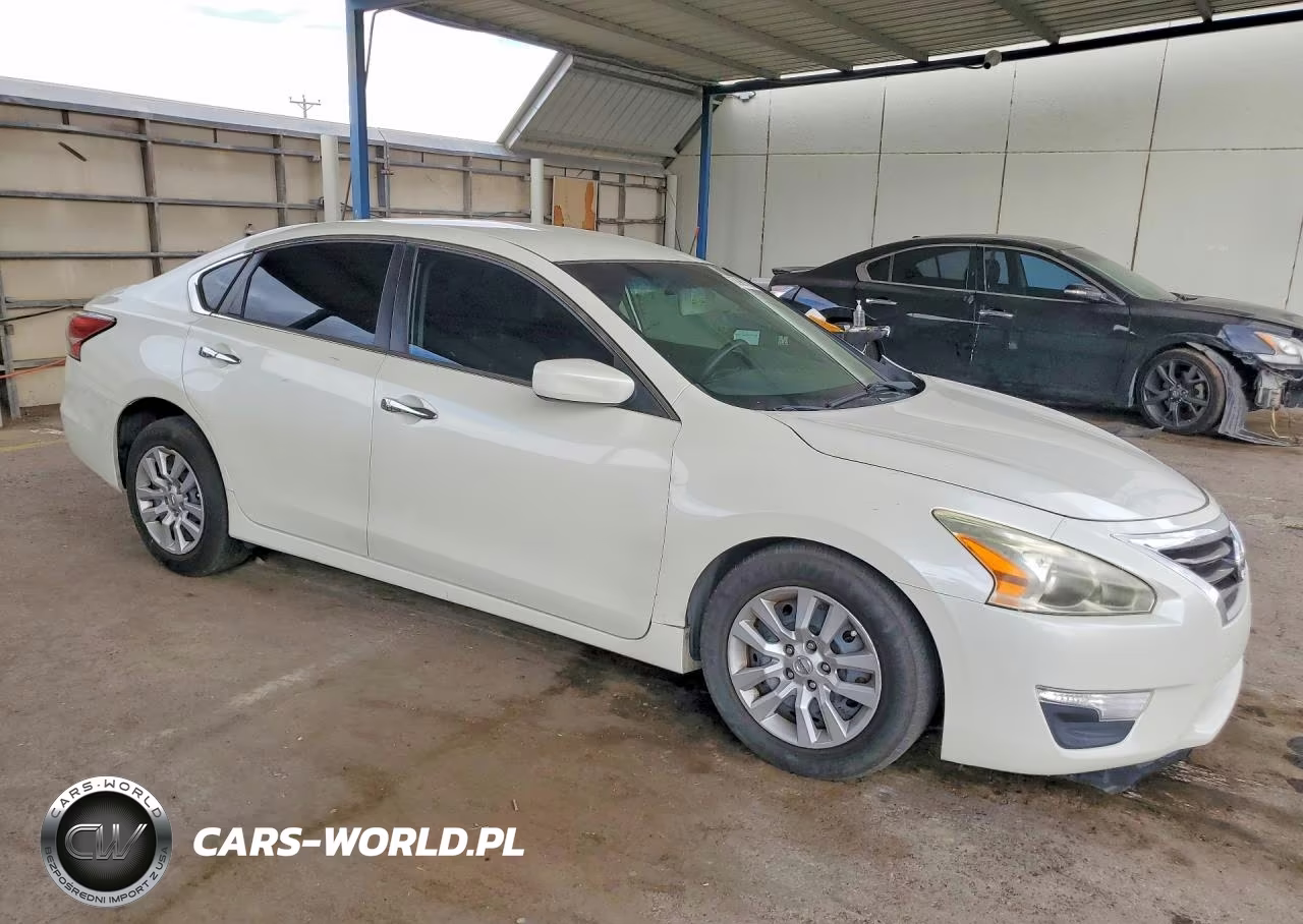2014 Nissan Altima 2.5 VIN:1N4AL3AP9EC262572 - 4