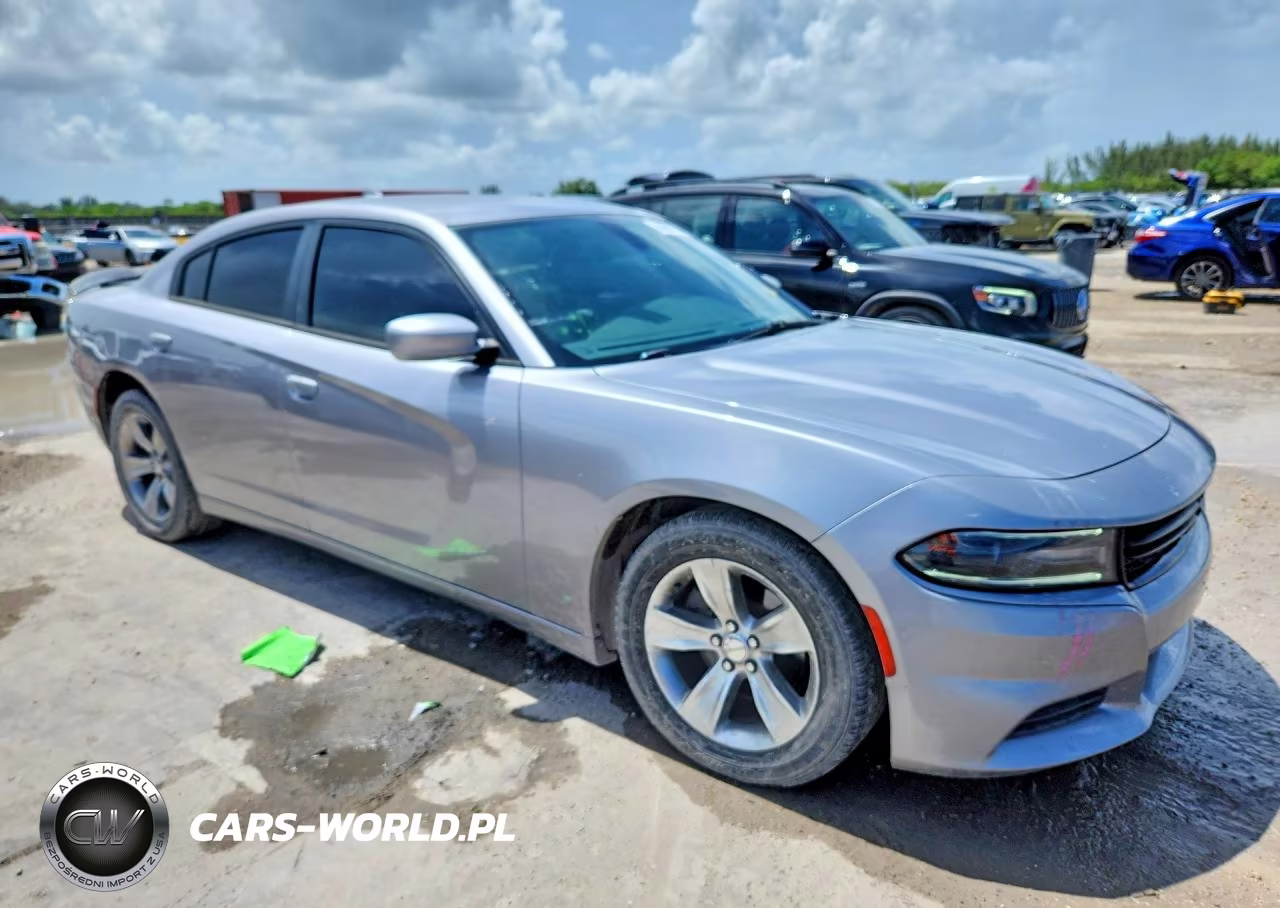 2018 Dodge Charger Sxt Plus VIN:2C3CDXHG2JH133839 - 4