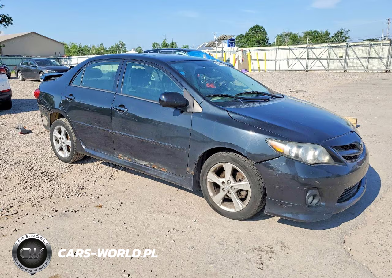 2012 Toyota Corolla S VIN:2T1BU4EE1CC892035 - 4