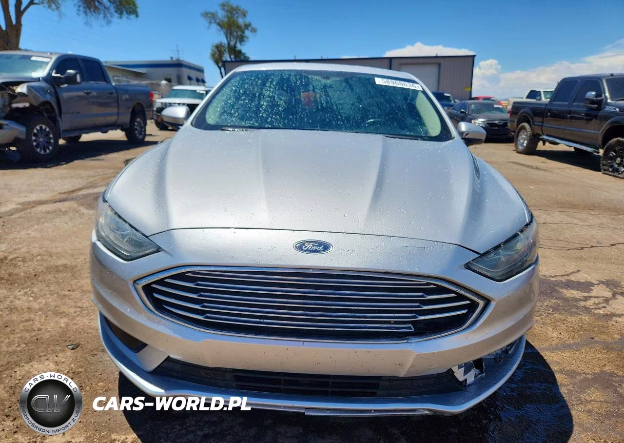 2018 Ford Fusion Se Hybrid VIN:3FA6P0LU5JR139942 - 5