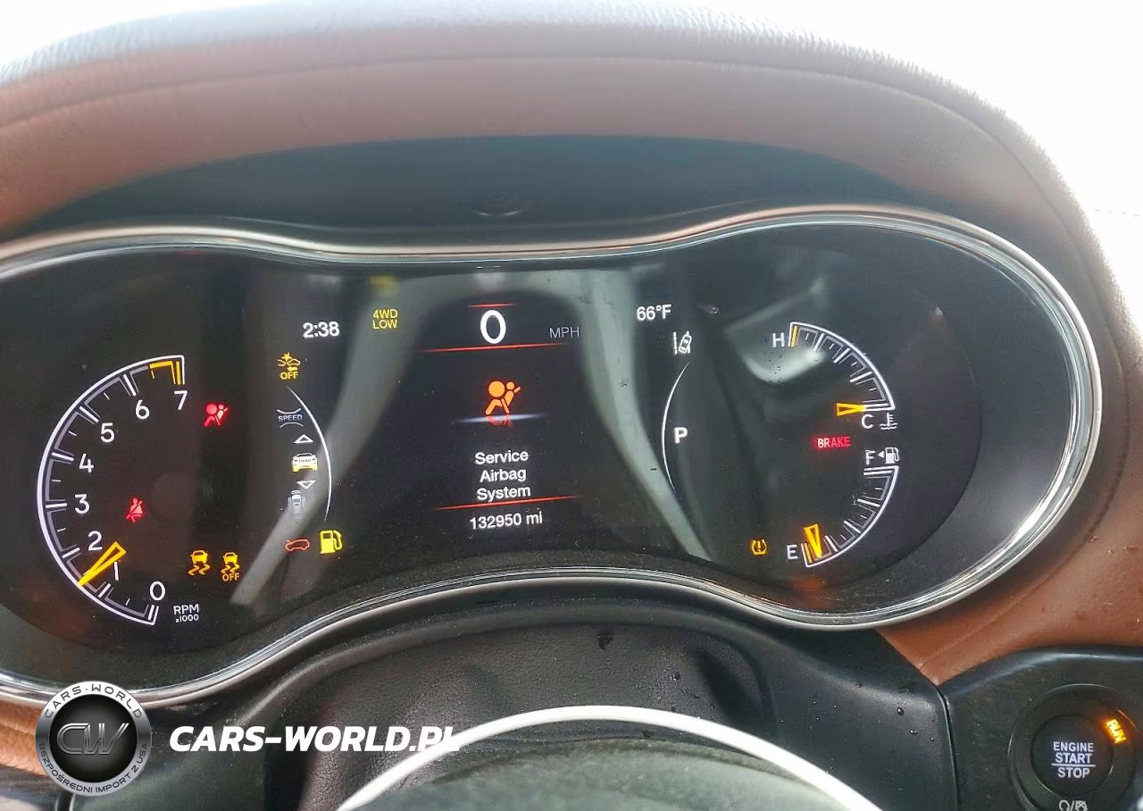 2019 Jeep Grand Cherokee Summit VIN:1C4RJFJG0KC592133 - 9