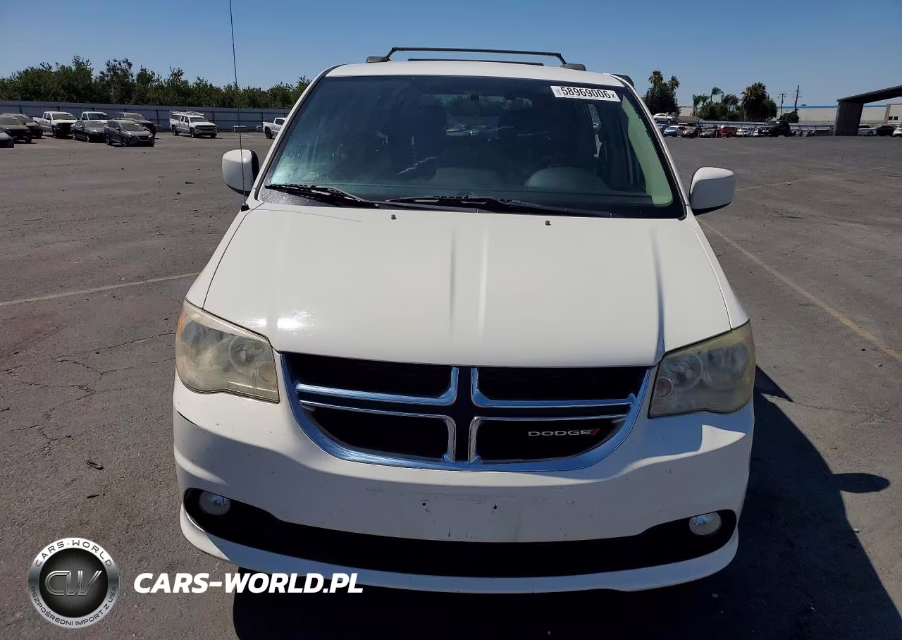 2012 Dodge Grand Caravan Crew VIN:2C4RDGDG9CR404128 - 5