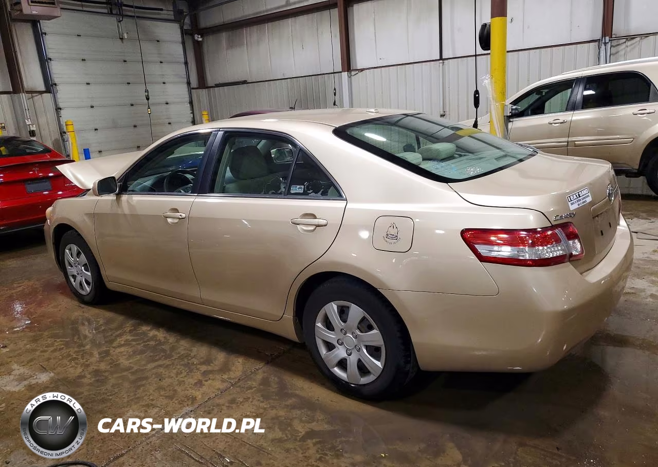 2010 Toyota Camry Le VIN:4T1BF3EK3AU082833 - 2