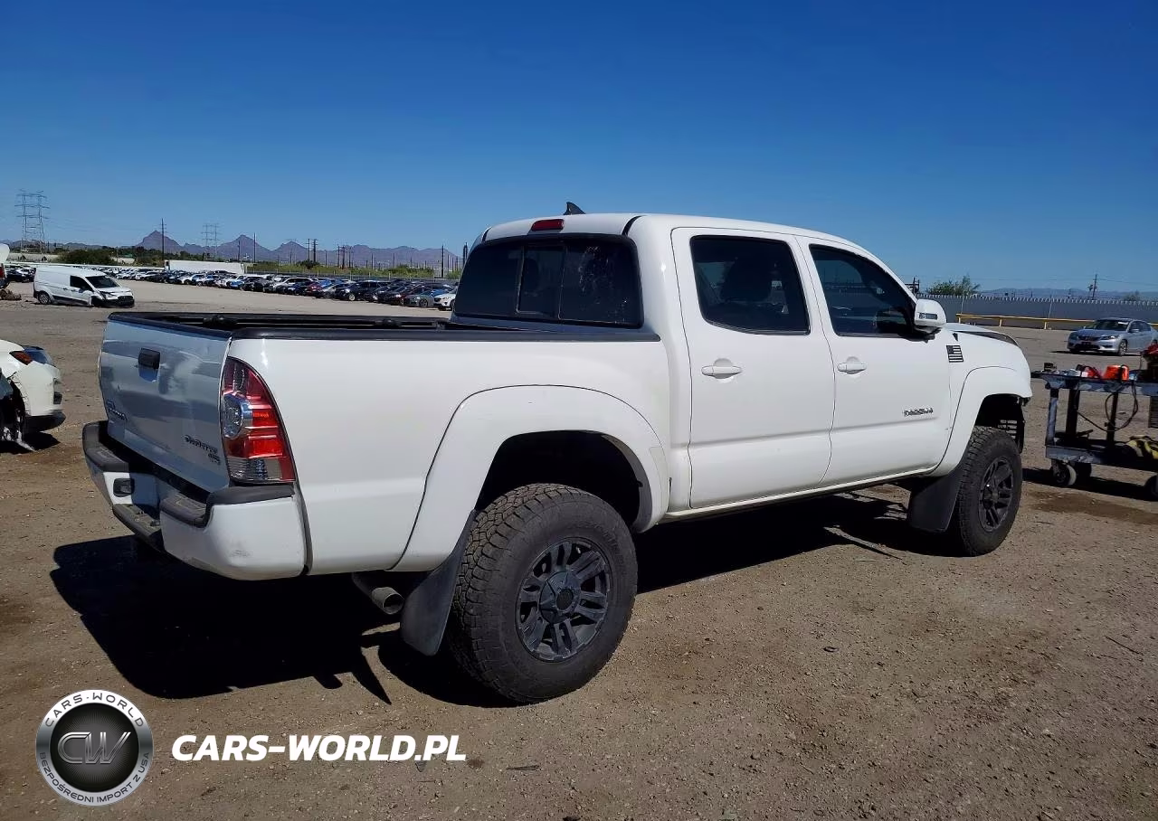 2012 Toyota Tacoma Double Cab Prerunner VIN:3TMJU4GN3CM126162 - 3