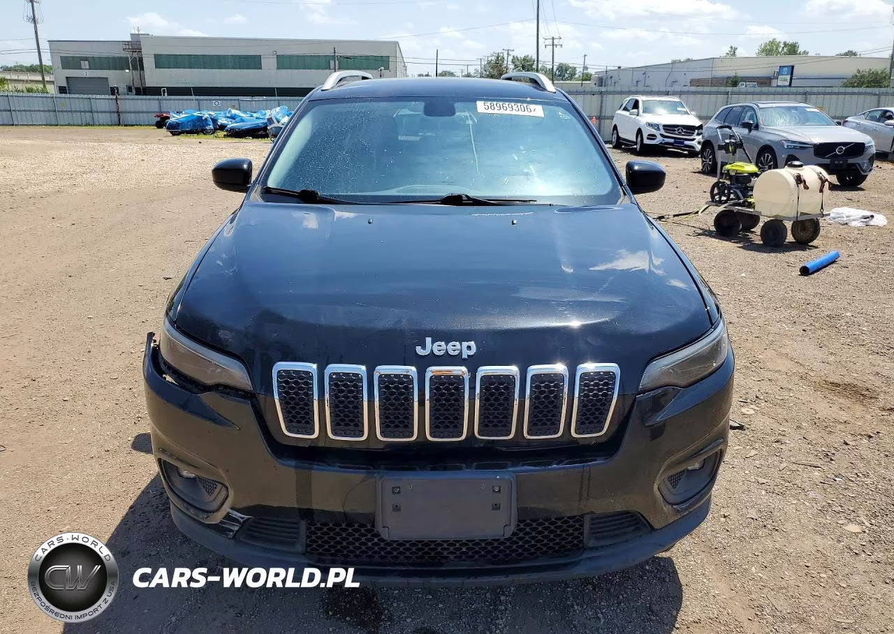 2019 Jeep Cherokee Latitude VIN:1C4PJLCB2KD247705 - 5