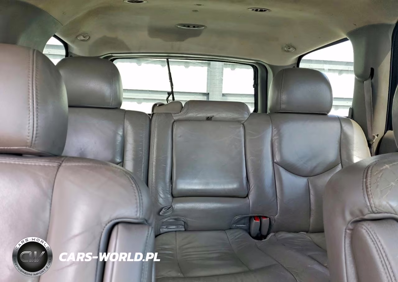 2003 Chevrolet Tahoe C1500 VIN:1GNEC13Z83R303841 - 10