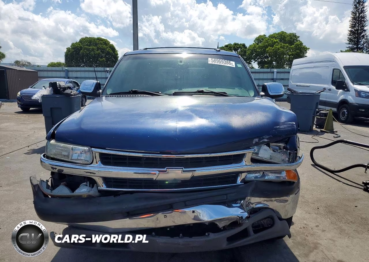 2003 Chevrolet Tahoe C1500 VIN:1GNEC13Z83R303841 - 5