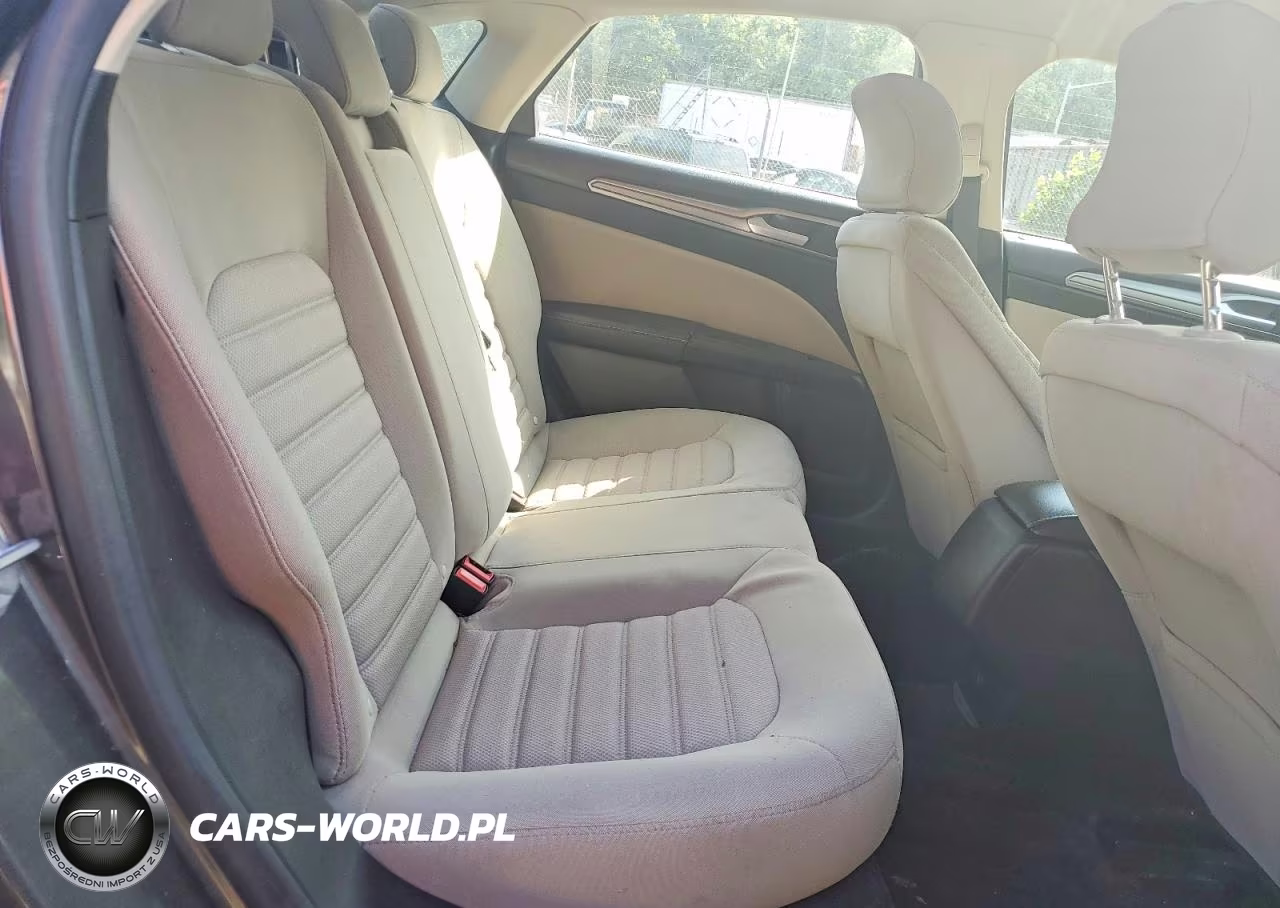 2018 Ford Fusion S Hybrid VIN:3FA6P0UU9JR122883 - 10