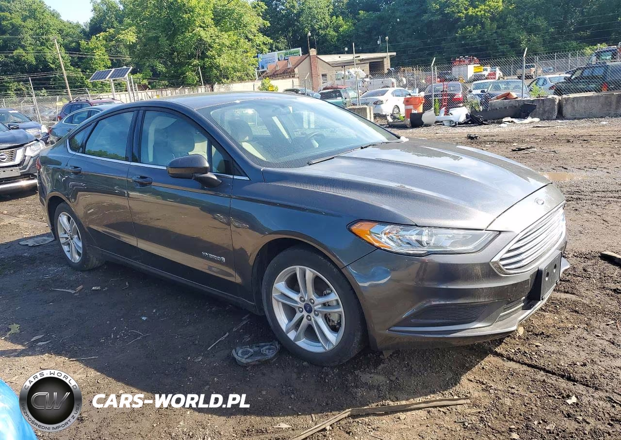2018 Ford Fusion S Hybrid VIN:3FA6P0UU9JR122883 - 4