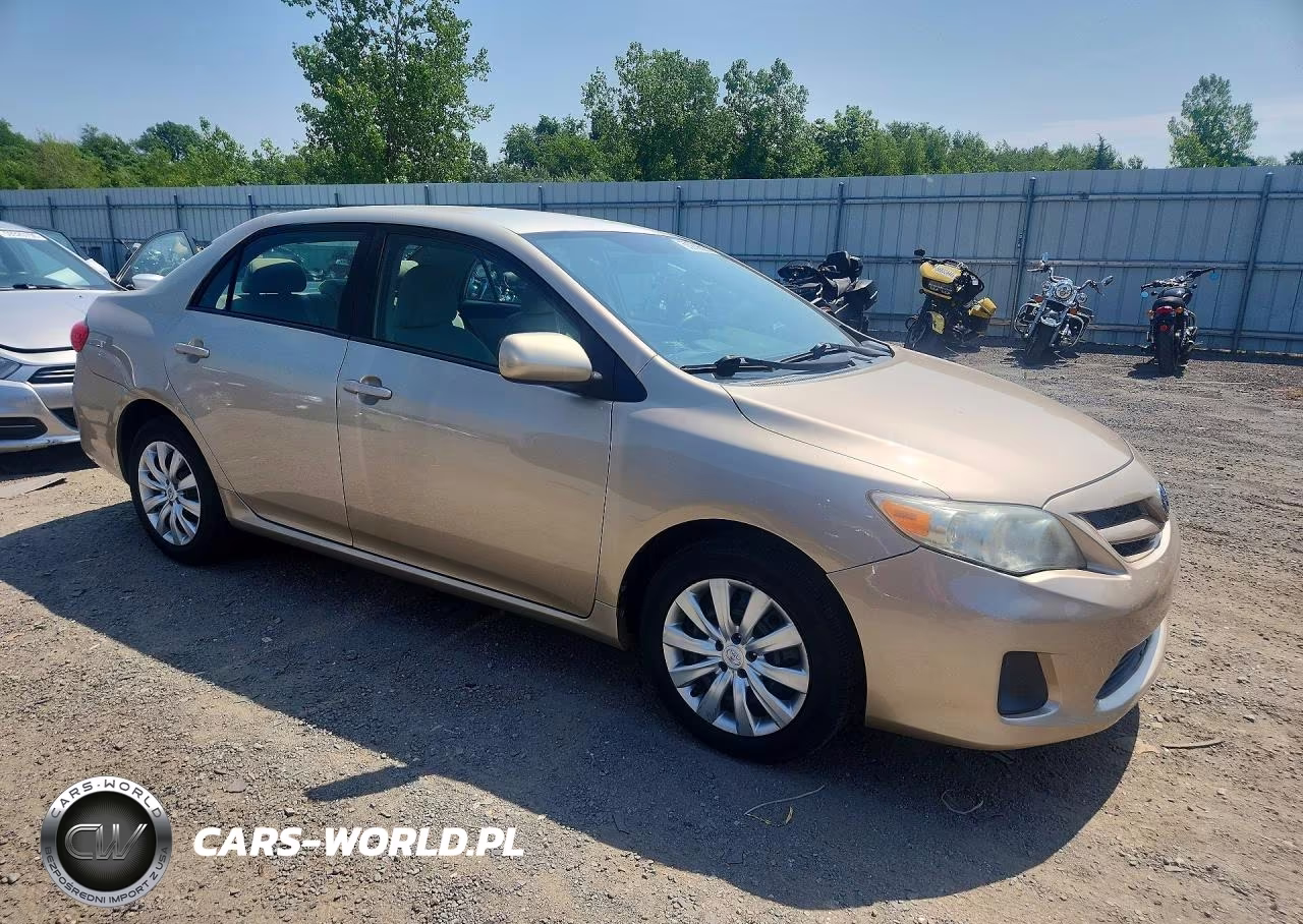 2012 Toyota Corolla Le VIN:2T1BU4EEXCC908975 - 4